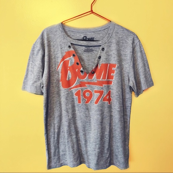 David Bowie Grommet Detail Choker Graphic Tee - Picture 1 of 5